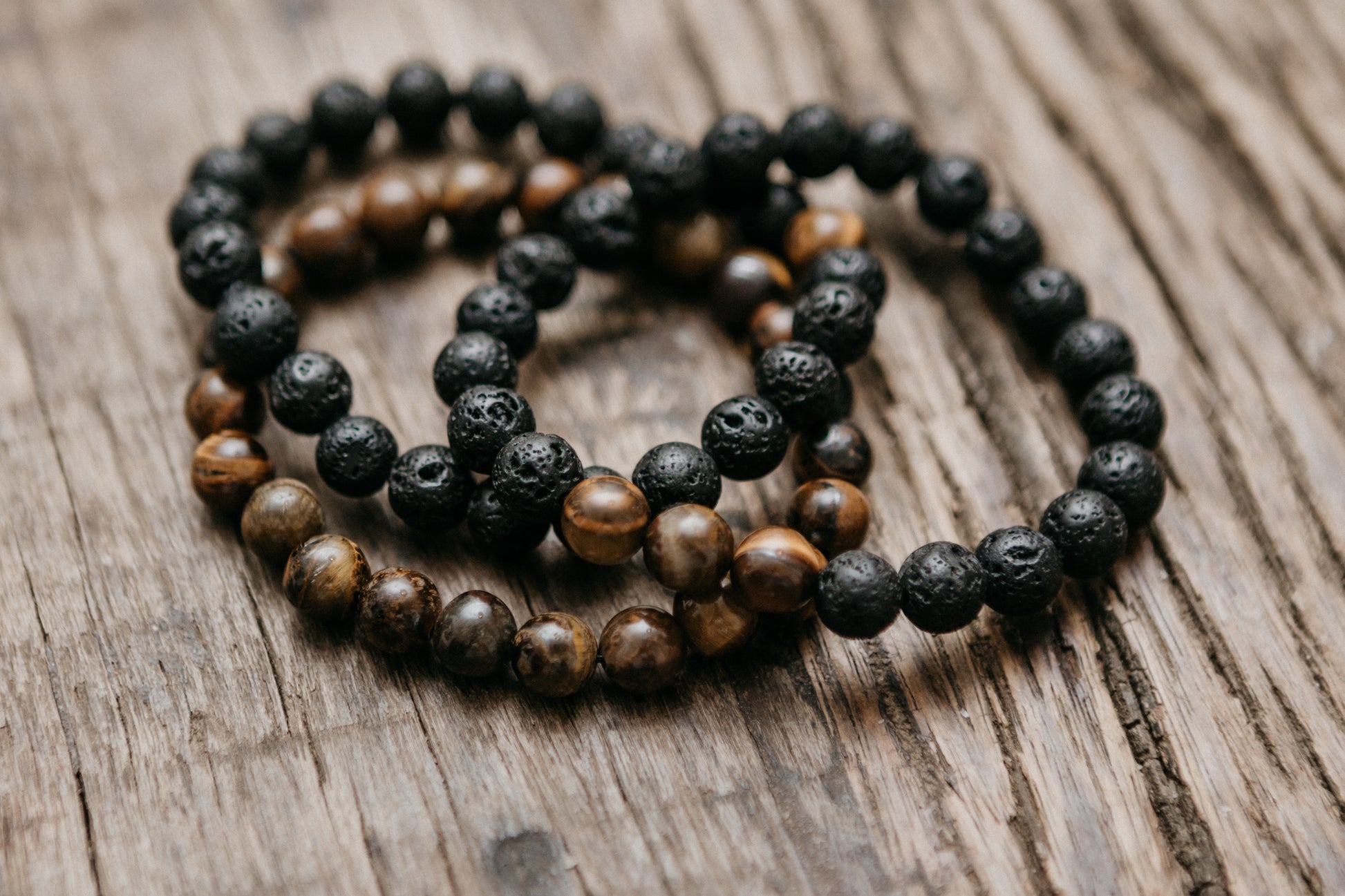 MAJOSA | Tijgeroog kralen armband - De Kralenkoning